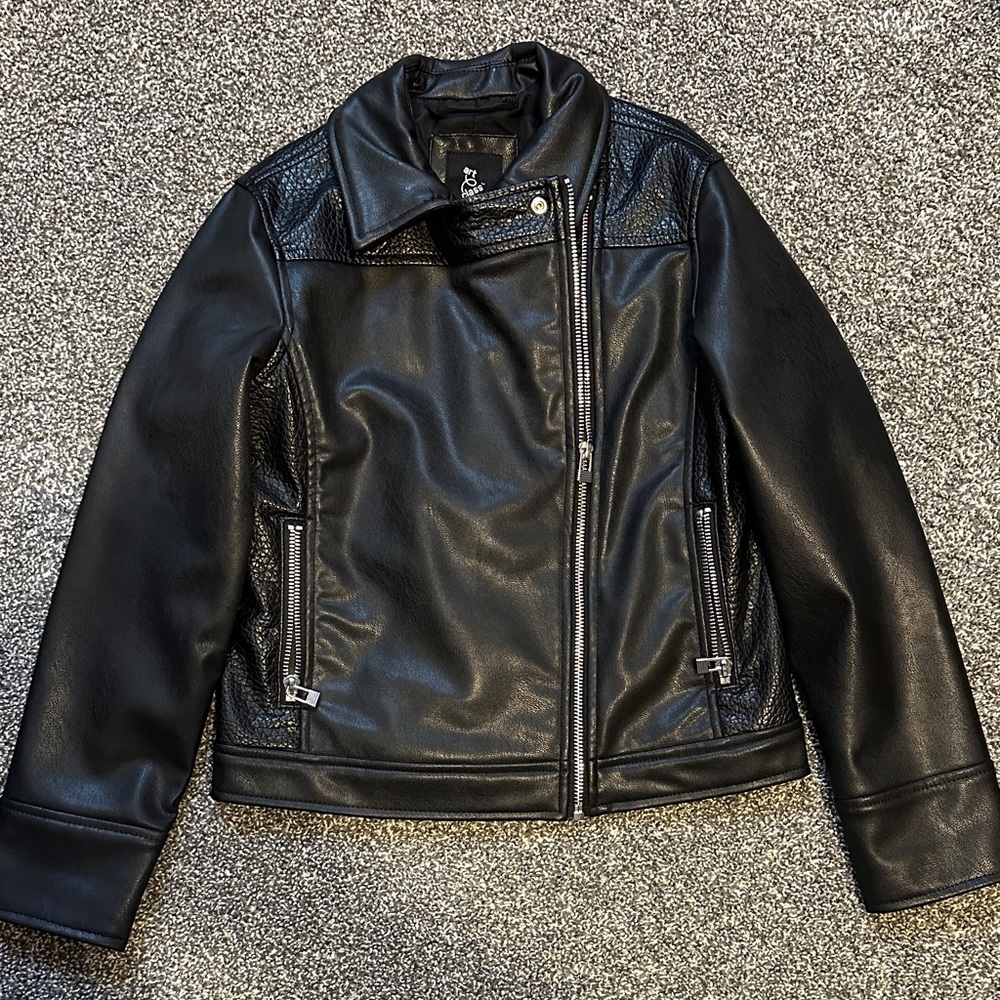 Girl Art Class leather moto jacket, size M 8Y, excellent condition.